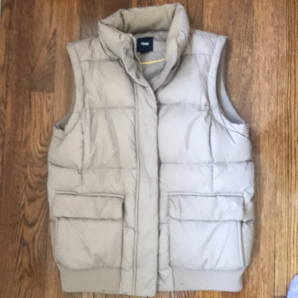 Gap beige duffle style vest